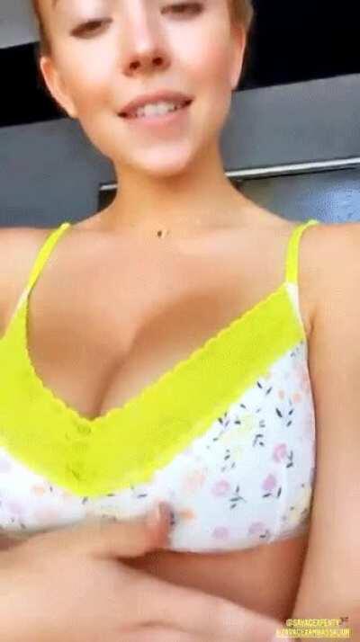 SavagexFenty did the right thing making Sydney the ambassador of their lingerie.