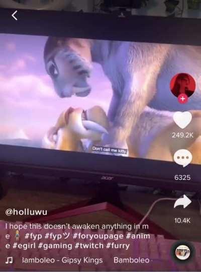 I hOpe ThIs dOeSnT aWakEn aNYthIng iN mE 😽