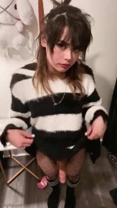 Psst! Wanna sneak away for some 🍆👅?