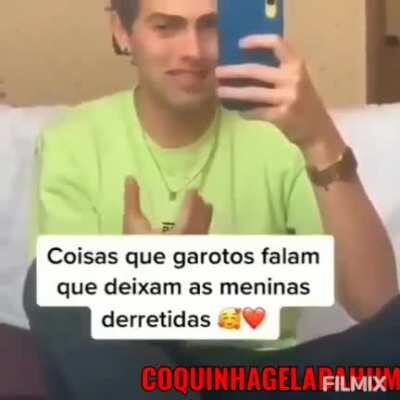 Se alguém souber um editor de vídeo,n precisa ser complexo e tal,só p colocar minha marca d'água, se souber deixa nos coments e ativa o cirilo