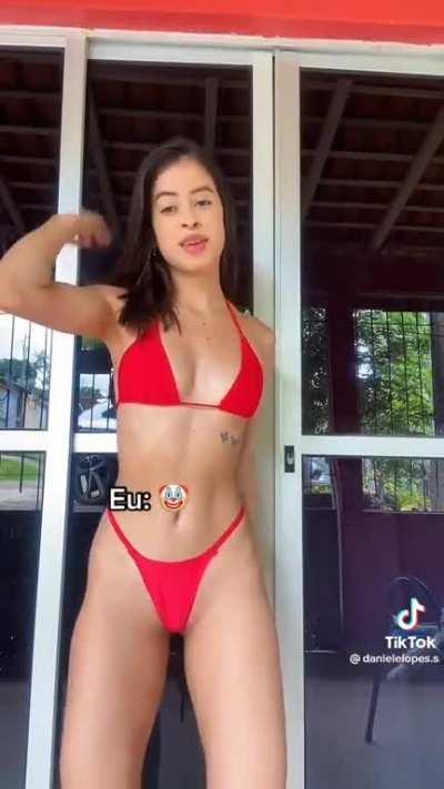 Daniele Lopes, gostosa mas tem uma bucetinha ceca