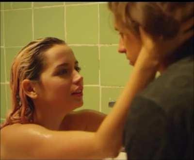 Ana de Armas 🥵i want to take a bath with her like this