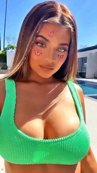 Those tits look delicious