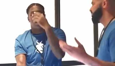 me reminding homie about the withdraw button and that rent doesn't take free spins