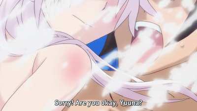 Lost her Bikini top [Yuragi-sou no Yuuna-san]