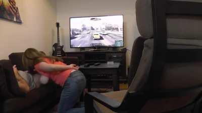 I suck & swallow while he's playing Xbox 🕹 [OC]