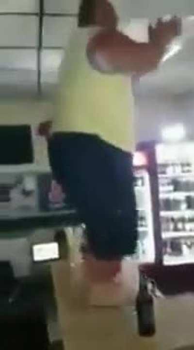 WCGW Belly dancer showing his skills !