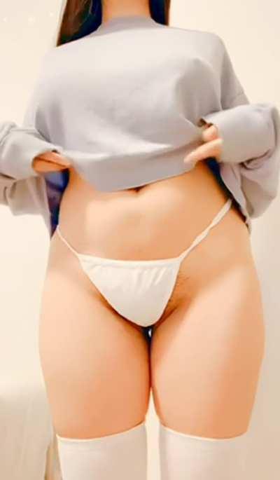 Only 4’10 and hiding these under big sweaters 😋