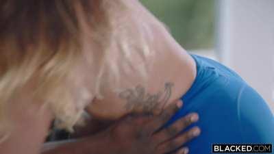 Sexy White Girl's Body Says YES To BBC