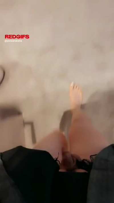 i love walking around barefoot.. bet you didnt even notice i had no underwear on!🙈