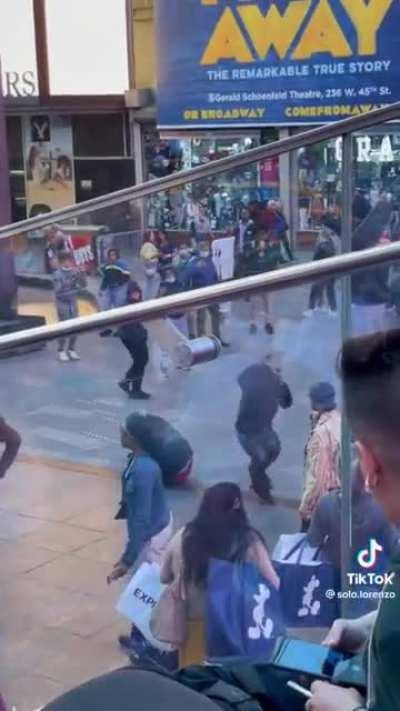 imagine you get jumped & 🥷🏿’s just start getting sturdy 😭☠️