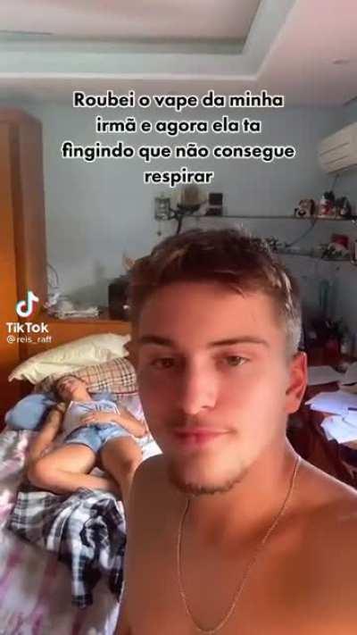 Odeio quem usa vape.