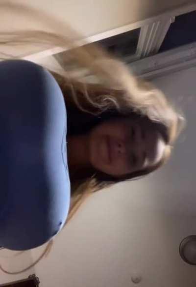 Imagine that lap view @cecilia___rose