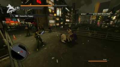 majima stabbed these men so hard they forgot they're supposed to be d̶e̶a̶d̶ laying on the ground