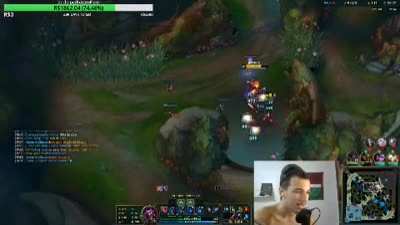 pedro mais uma vez sendo humilde com idosas