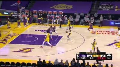 [Highlight] Shröder with a beautiful lob to AD in the fastbreak