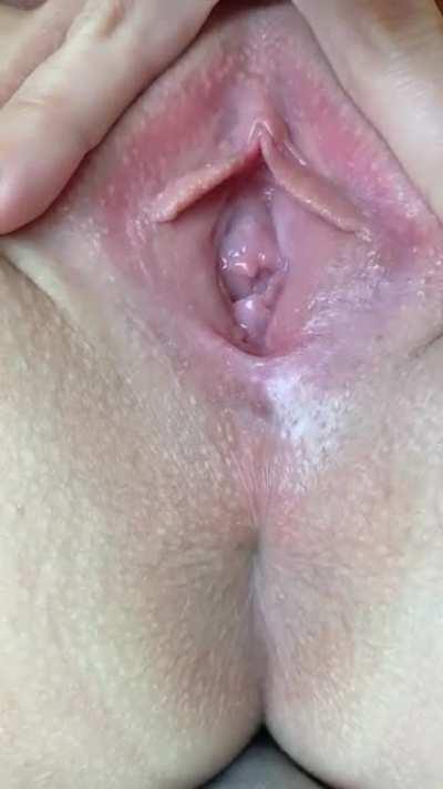 Hi men (and women) here’s my hymen. See what I did there