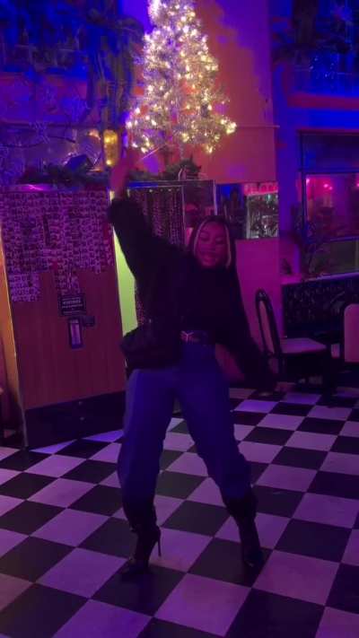 I MOSTLY DIDNT FORGET! #VLOGLANI Jingle Ball week. hair cut. jam packed.