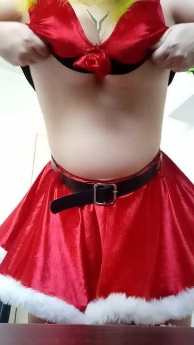 Would you unwrap me if you found me under your Christmas tree?