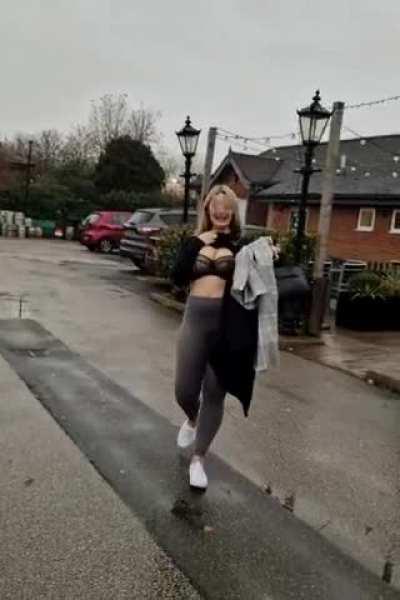 Flashing my bra after leaving the pub
