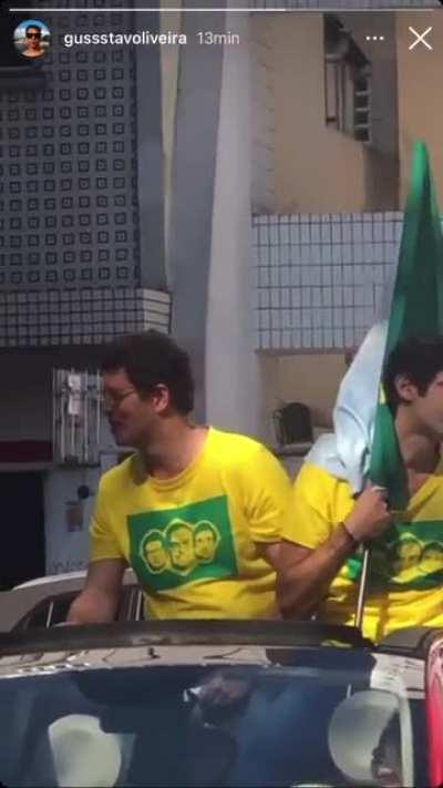 Ex-Ministro Salles e candidato bolsonarista tendo um choque de realidade