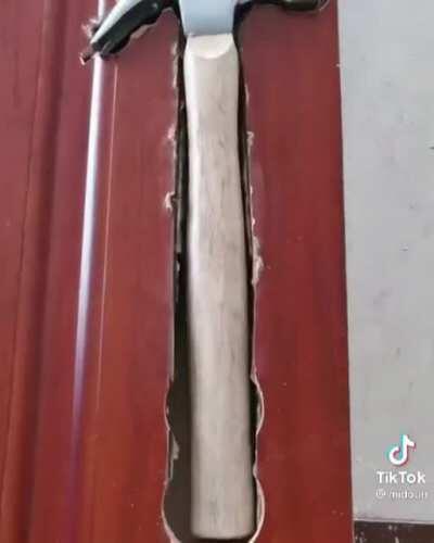 Judios escondiendo sus pertenencias en el 1939