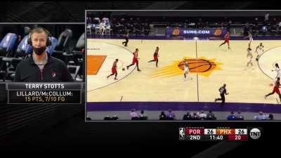 [Highlight] In an interesting edit in the TNT POR@PHX game, terry stotts' interview gets cut off towards the left side of the screen and the audio follows.