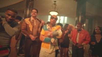 Hem 31 çekmek hem de şarkı dinlemek istiyorsanız bu video tam size göre.(Mia malkova, melano vs var) nsfw