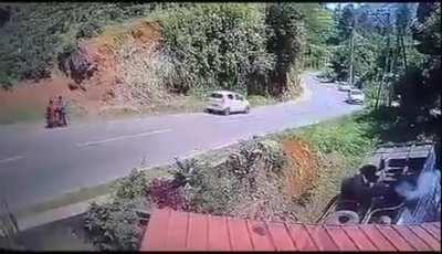 15 Injured, Just another normal day.... #Demodara