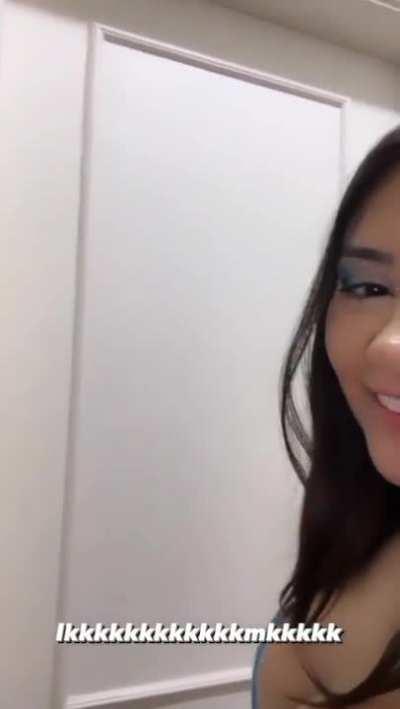 taina costa vazando seu delicioso peito💥