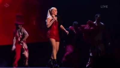 I blame y'all for posting that video with the salt guy