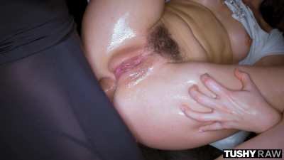 Riley's Super Tight Butthole