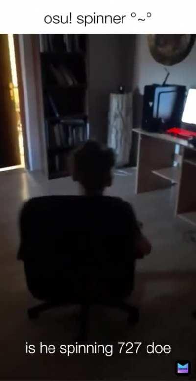 howwww is he spinnninnnnngggg ●~●