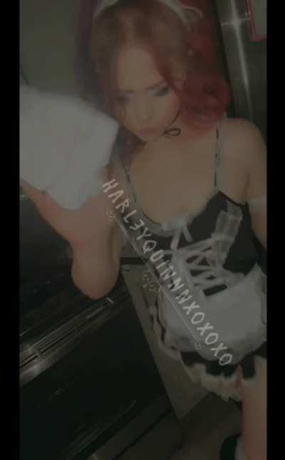 I started cleaning & got distracted😩🤫 interact if youd fuck the maid