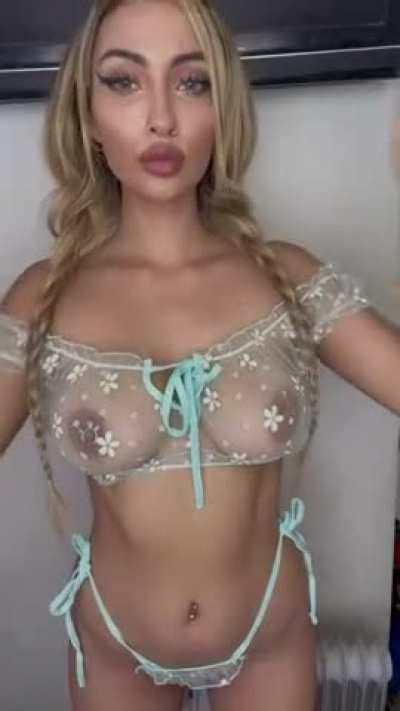 support me at onlyfans 💋🔥 it's in off for ONLY $3 !!! 🥵🥵🥵I have a lot of content that you like 🙈 LINK BELOW ☺️