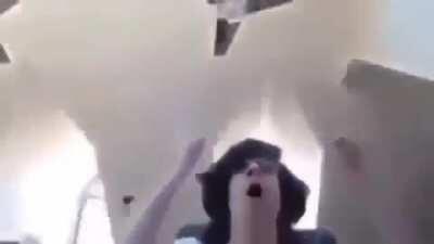 *cave soundtrack starts*