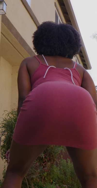 Twerk Thursdays. Time to hoe it up this weekend. 