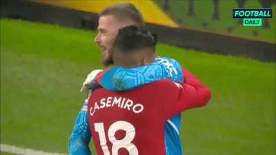 Teammates hugging De Gea at FT after that monstrous performance