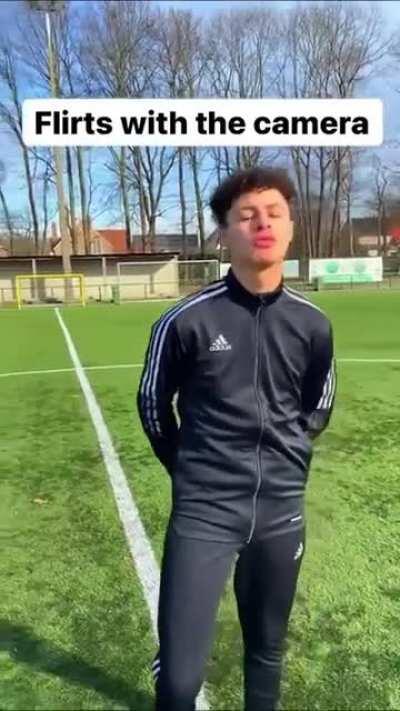 Types of players during the UCL anthem.