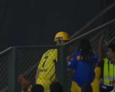Thala takes away cricket ball from a little girl!!! 😱😱!!!, his 
