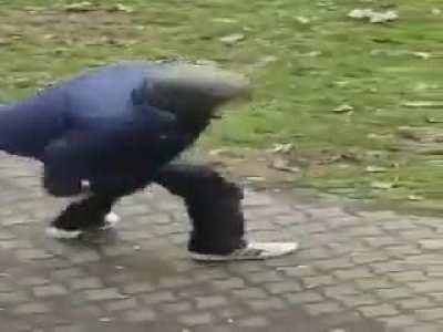 Cracky McCrackhead in an epic fight with himself