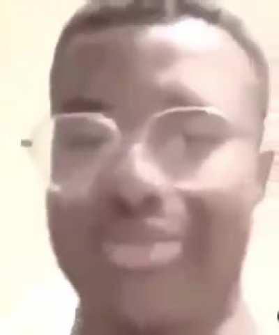 UknowwoAhhah hai i cant speak tht language *vine sound effect* 😳😳😳