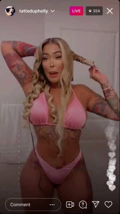 Holly went live!! 😩