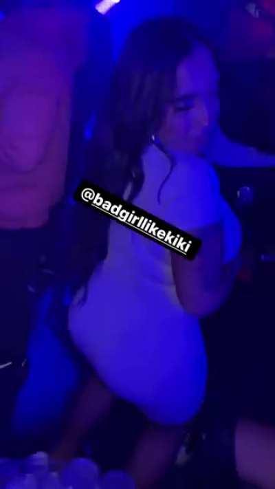 Kiki(@badgirllikekiki)