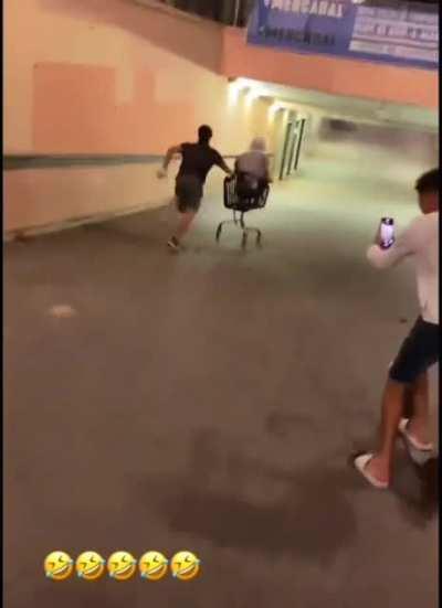 man, beer and shopping carts is still a bad combination, next week it will work, I'm sure.