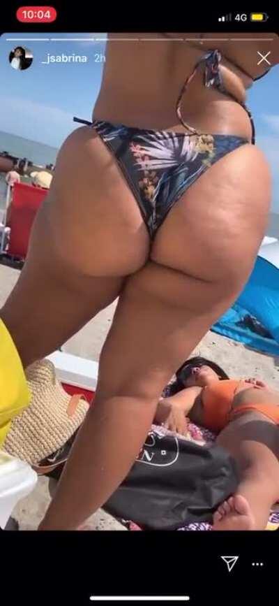 Ass in bikini