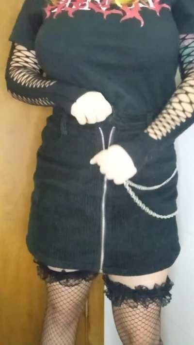 do you like short emo girls?