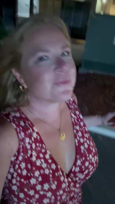 Met a new BBC tinder date and worse him cum home to hubby