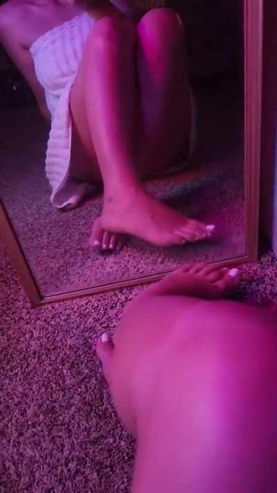 Just out of the shower. Who wants to lotion me up?