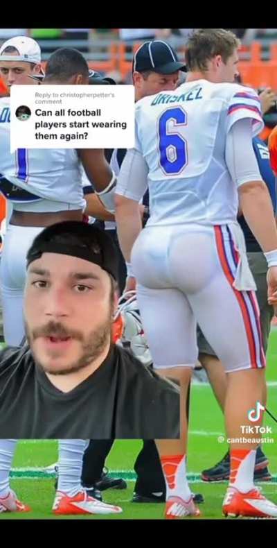 This should be a requirement in football. This is how their tight ends should look